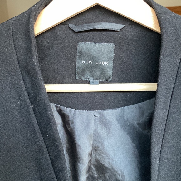 Cropped blazer, size 8 by new look black - Picture 7 of 7